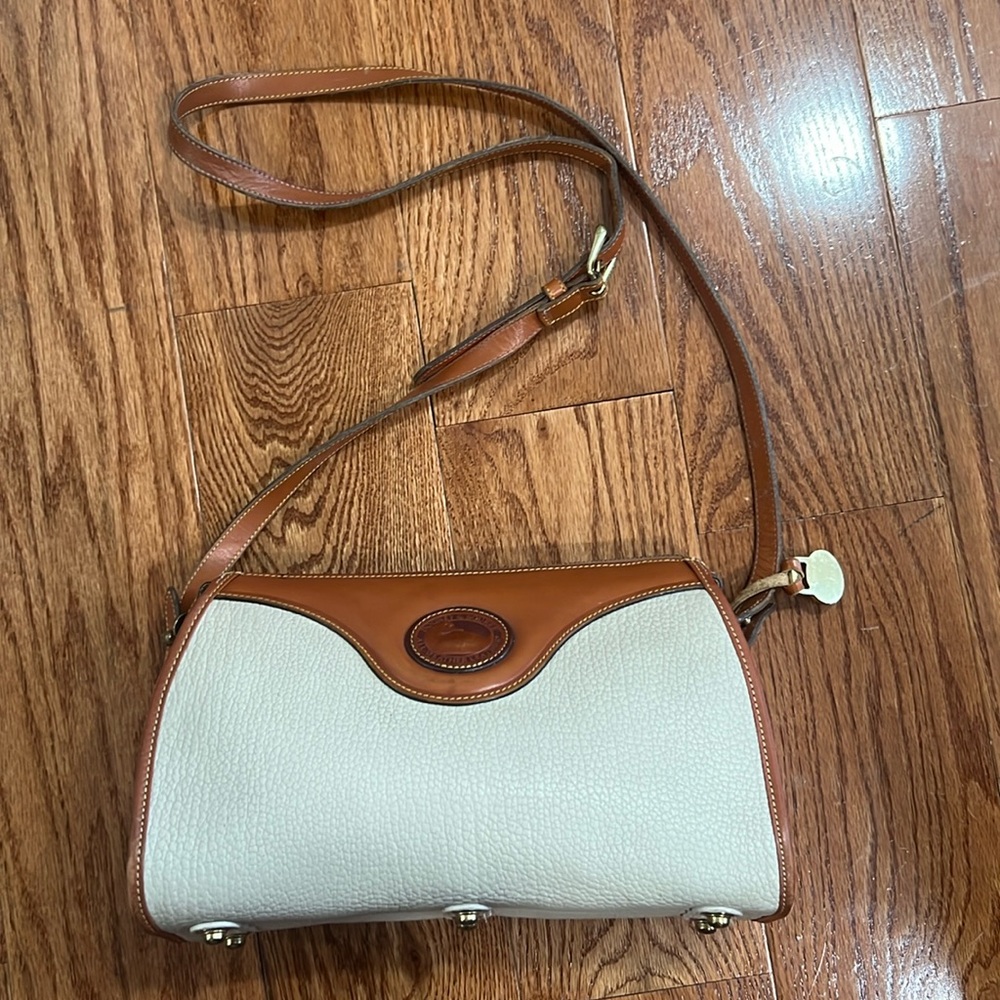 Vintage Dooney & Bourke crossbody